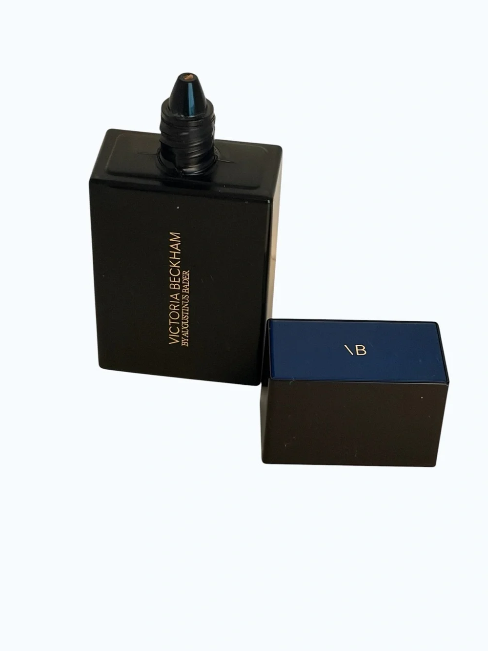 Victoria Beckham Foundation Drops - 4 Light